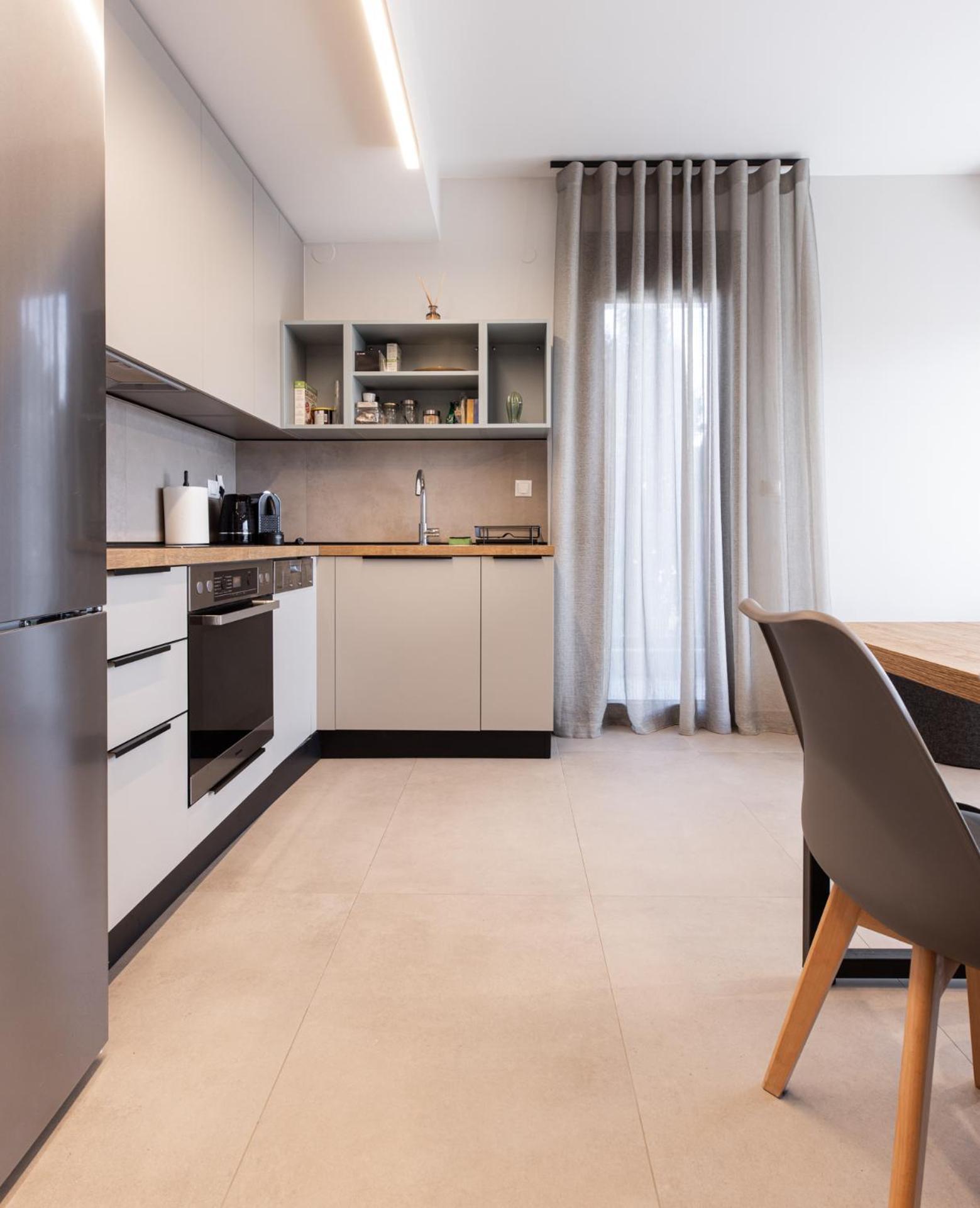 Cozy Apartment In Kalamaria, Thessaloniki Exterior photo